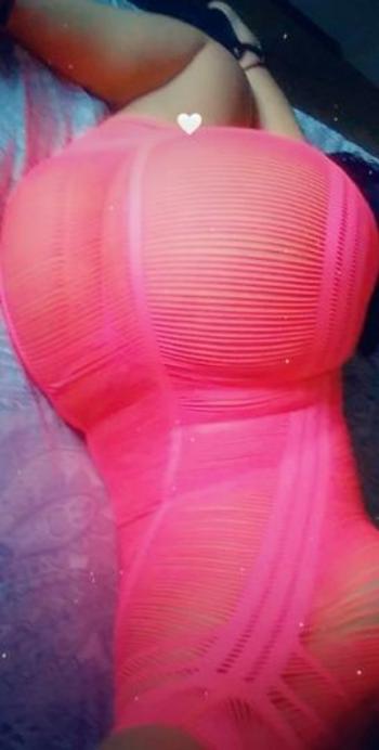 Andrea, 30  female escort, Long Island