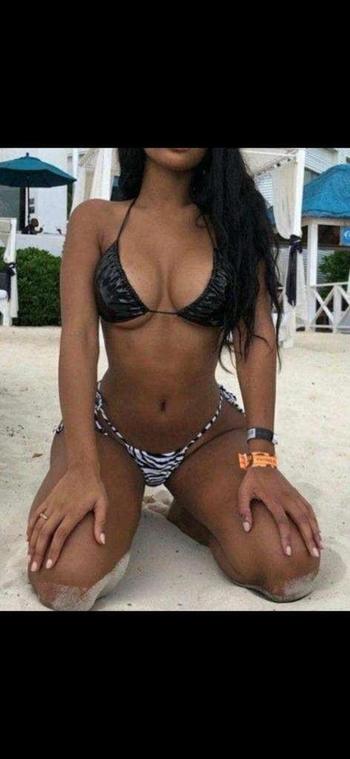 516-800-6885, 25  female escort, Long Island
