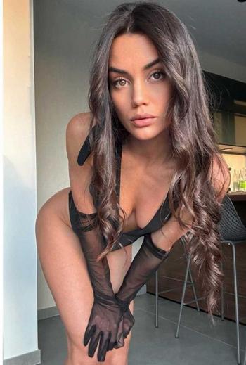 347-349-1821, 27  female escort, Long Island