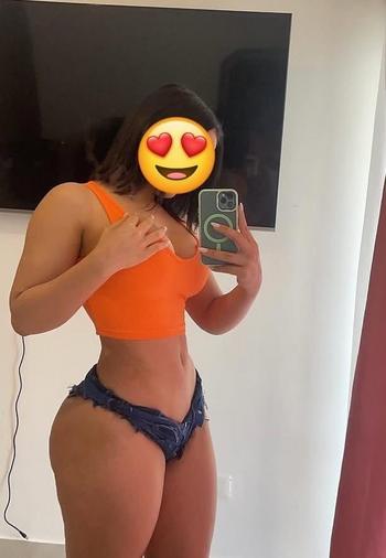 305-560-6603, 26  female escort, Long Island