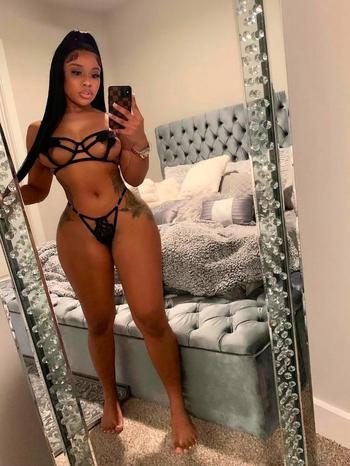 Charlotte, 30  female escort, Long Island