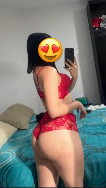 332-276-5250, 24  female escort, Long Island
