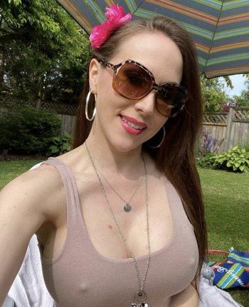 2192073818, female escort, Long Island