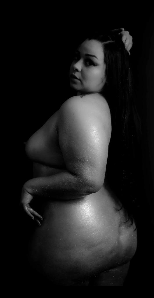 escort photo 3